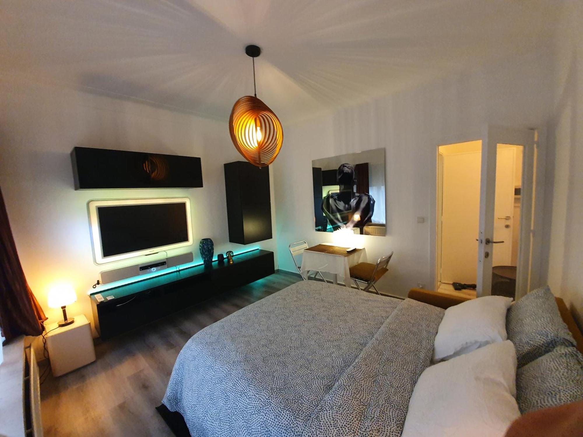 Antwerp Hideaway, Outside Of Low Emission Zone Antwerpen Exteriör bild